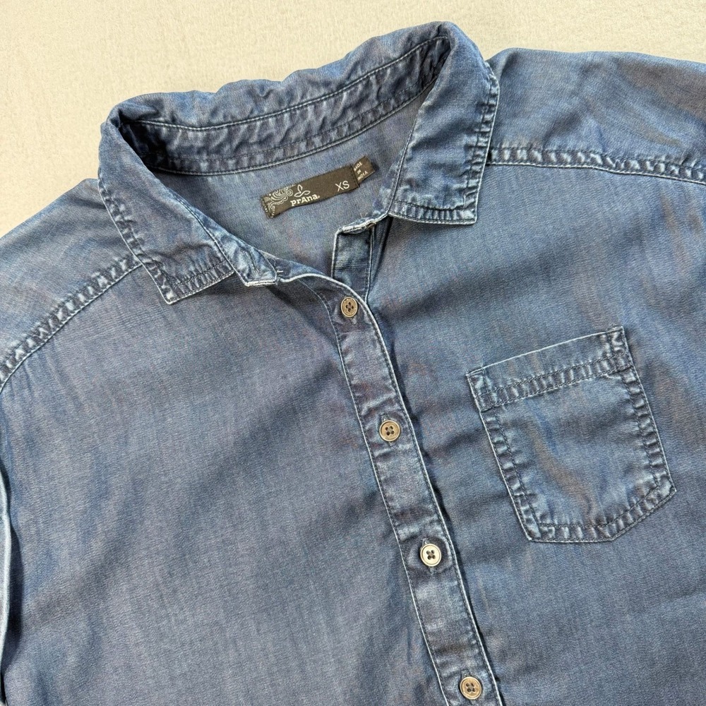 Prana Blue Chambray Button down Shirt XS Tencel Hiking Casual Minimalist - Picture 10 of 10
